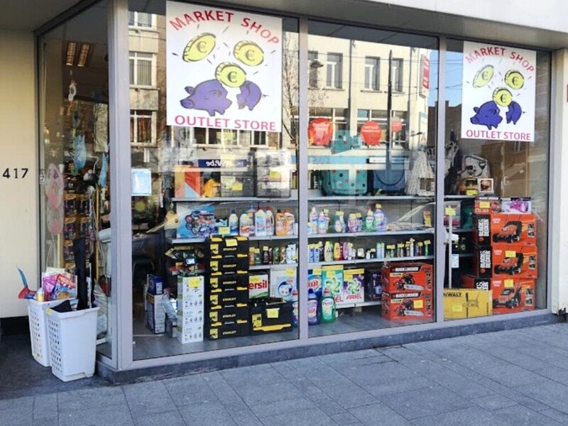 Outlet store 90s Worldtrading